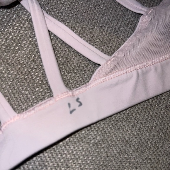 Lululemon 🍋 Free To Be Serene Bra Size 6 - Picture 8 of 10